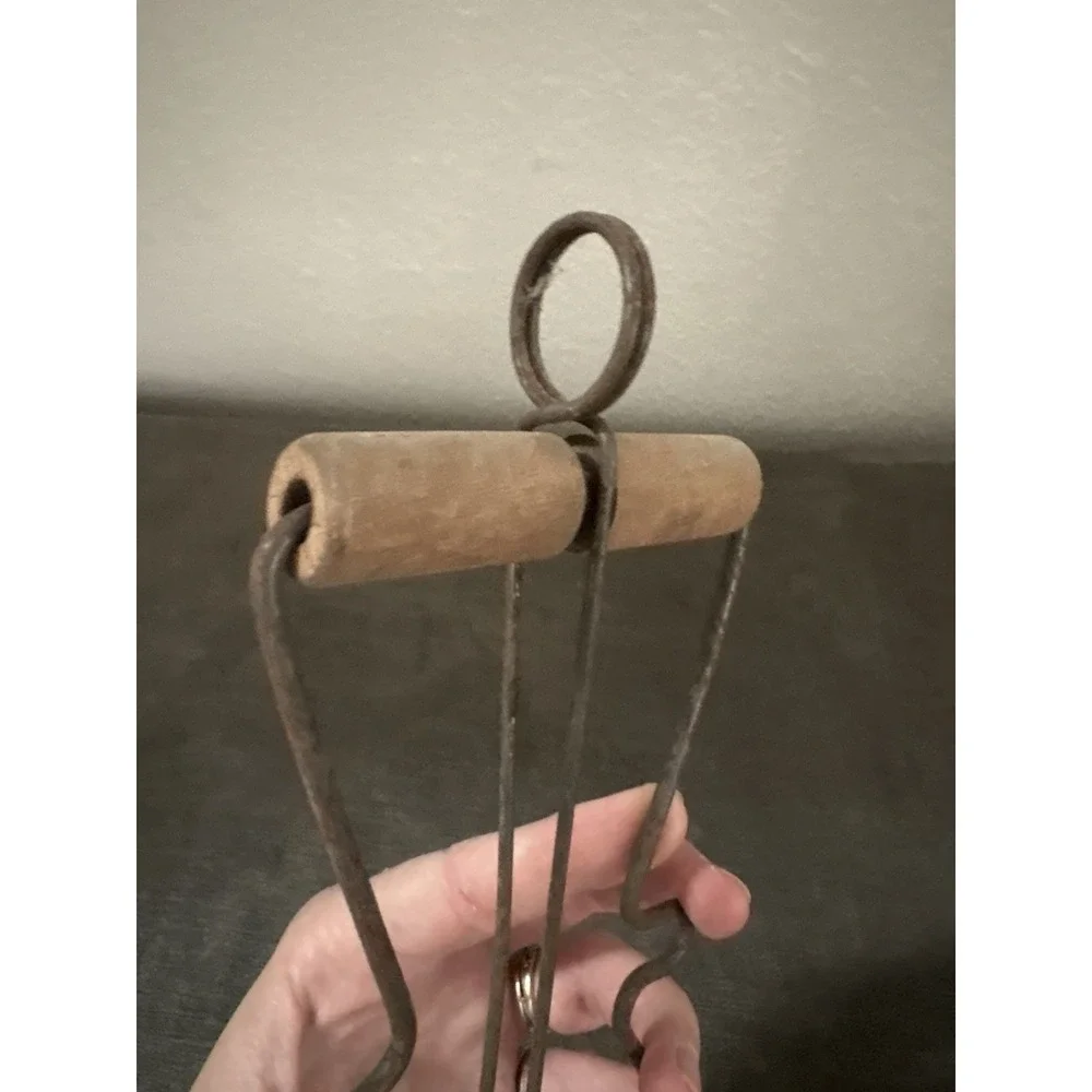 Vtg Home Canning Jar Lifter Wooden Handles Primitive Spring Loaded‎